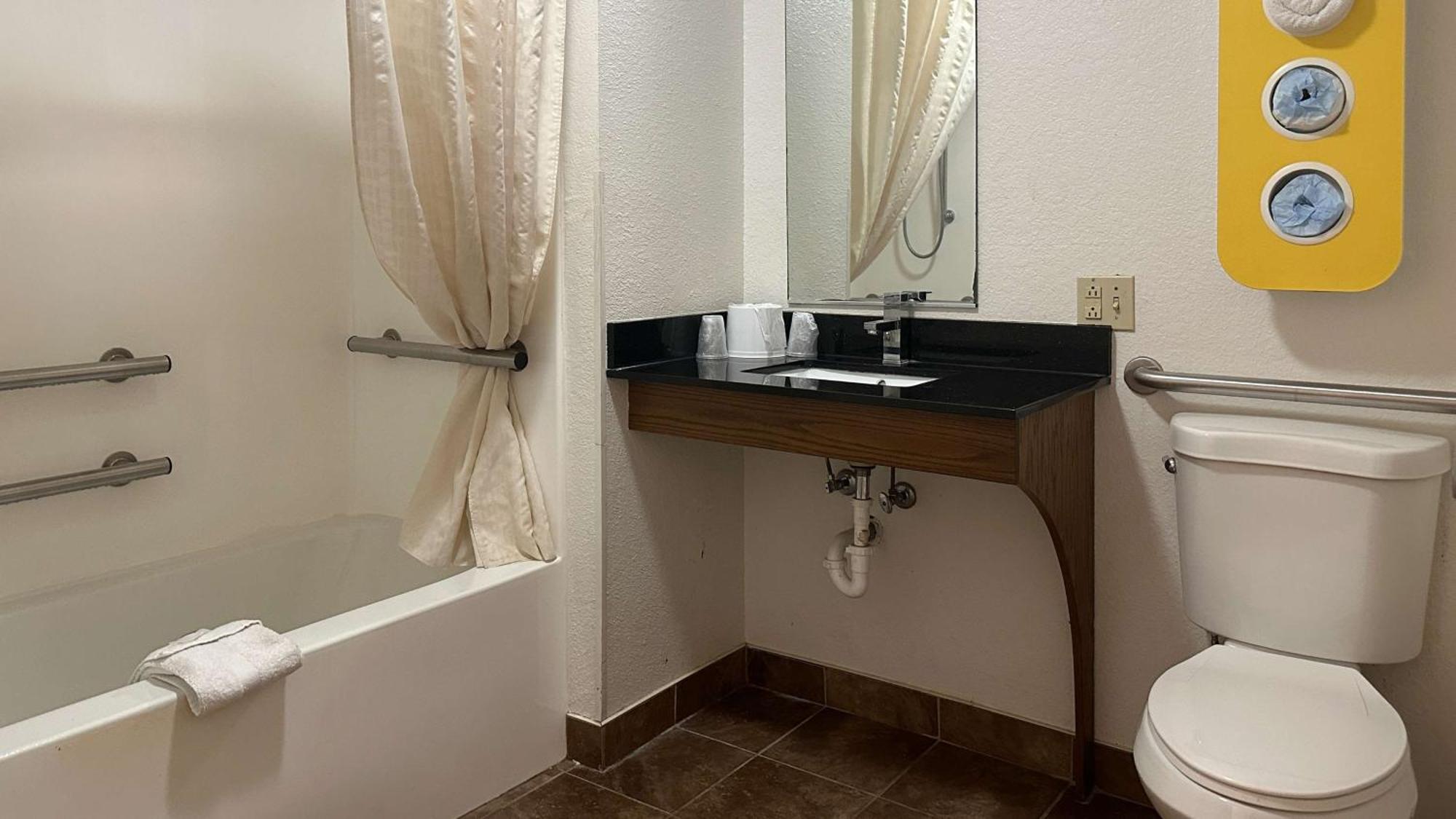 Motel 6-Waterloo, Ia Dış mekan fotoğraf