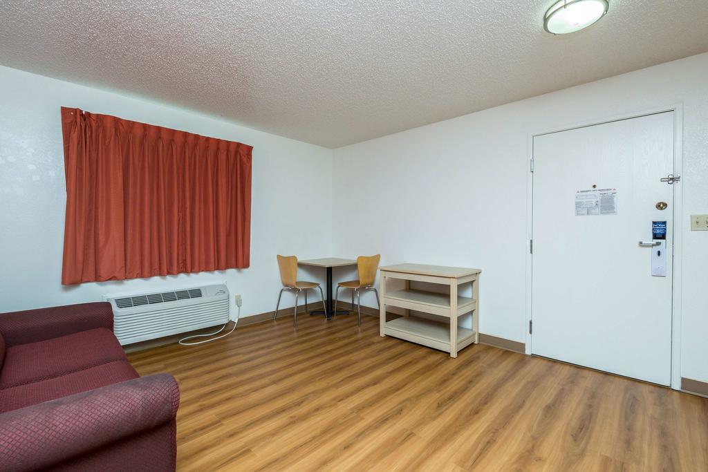 Motel 6-Waterloo, Ia Dış mekan fotoğraf