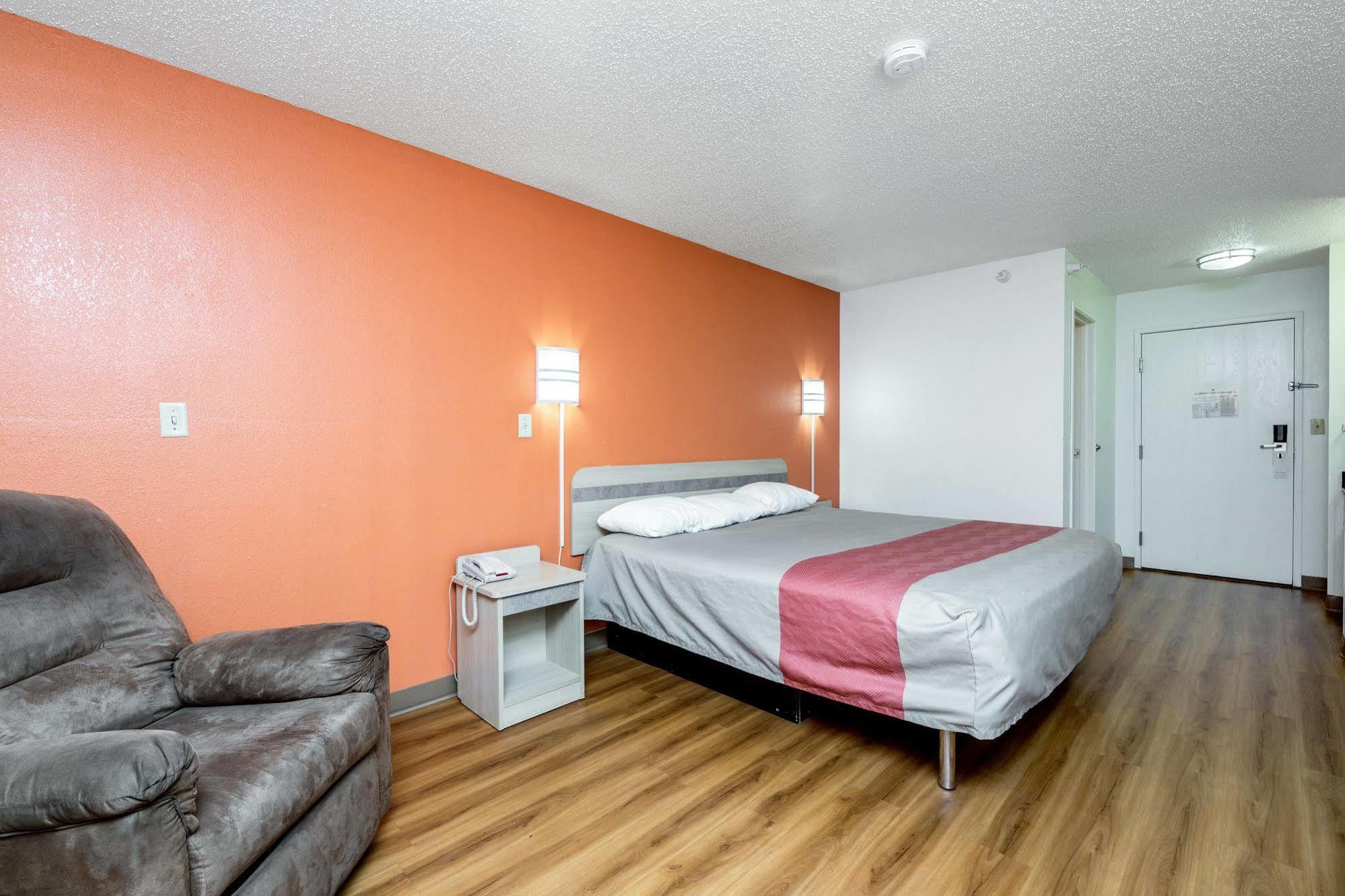 Motel 6-Waterloo, Ia Dış mekan fotoğraf
