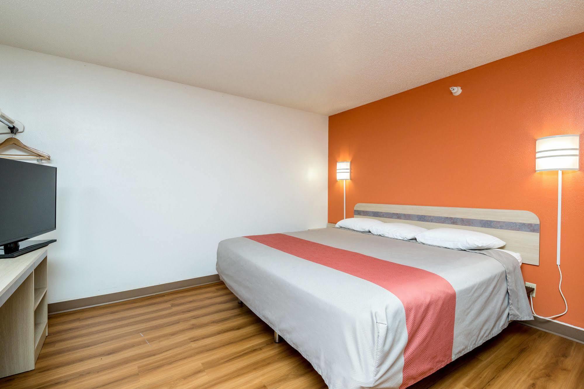 Motel 6-Waterloo, Ia Dış mekan fotoğraf
