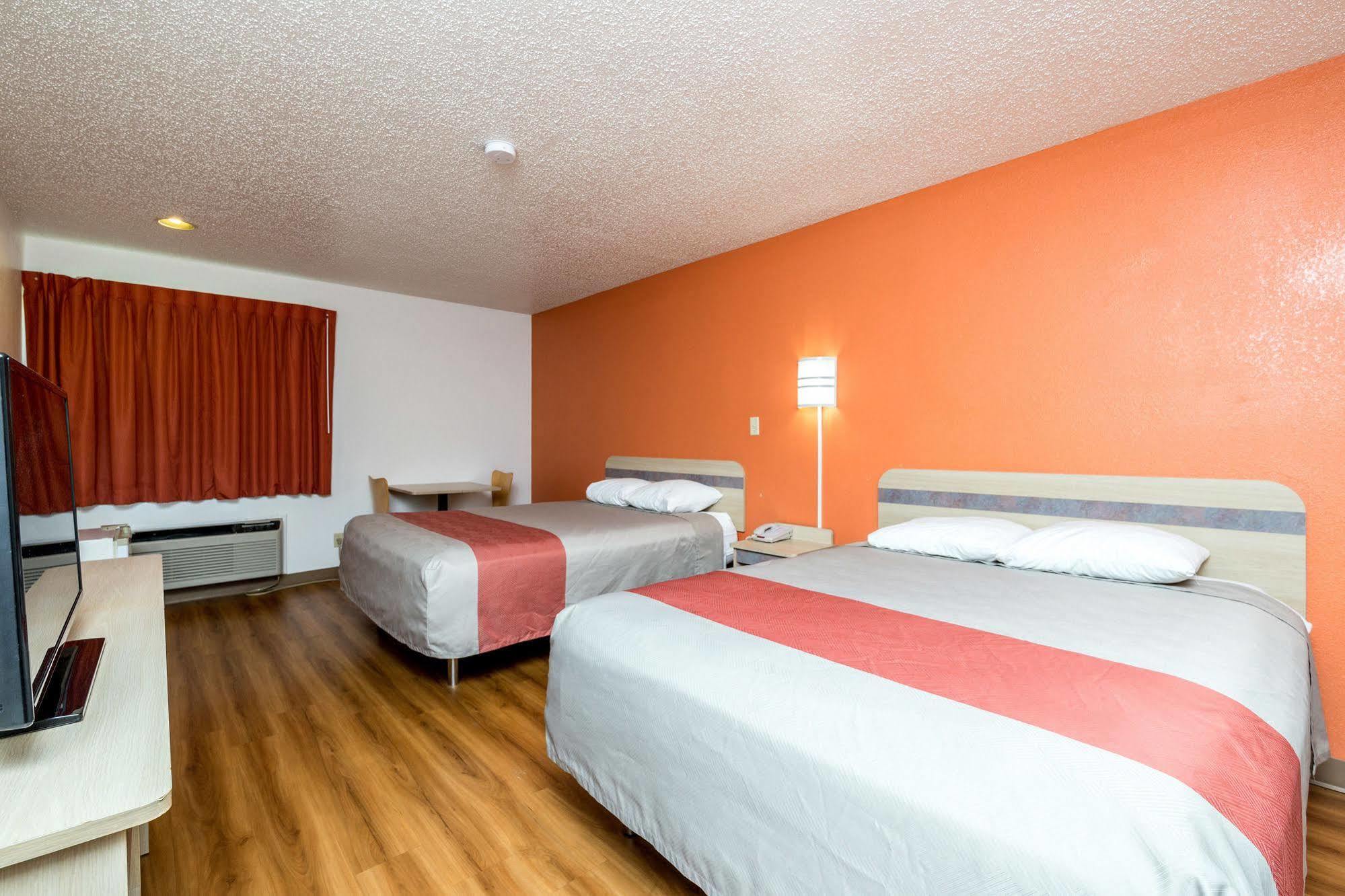 Motel 6-Waterloo, Ia Dış mekan fotoğraf