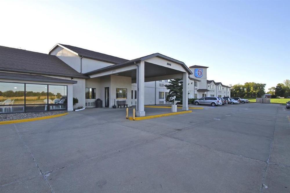 Motel 6-Waterloo, Ia Dış mekan fotoğraf